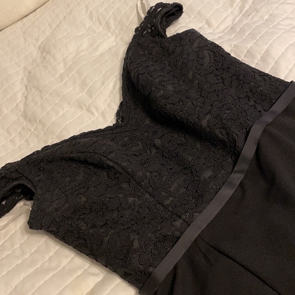 David’s bridal off the shoulder bridesmaid dress - Picture 3 of 3